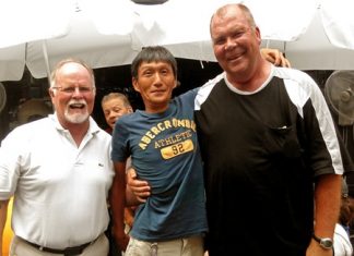 Dave Ferris with Kenny Aihara and Lasse Pettersen.